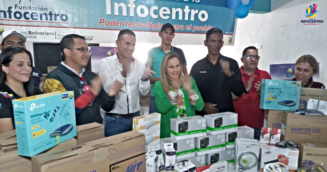 Revitalizando espacios en infocentro Táchira