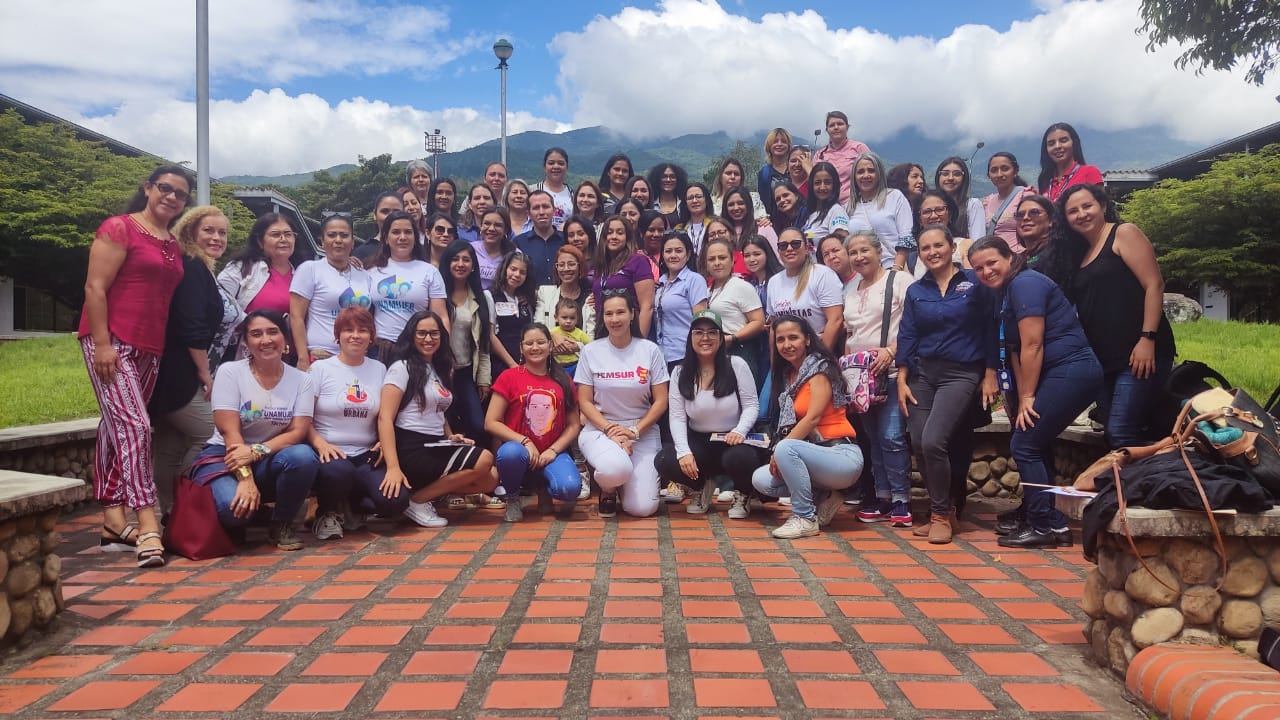 Conforman Consejos Feministas de la ciencia en Táchira