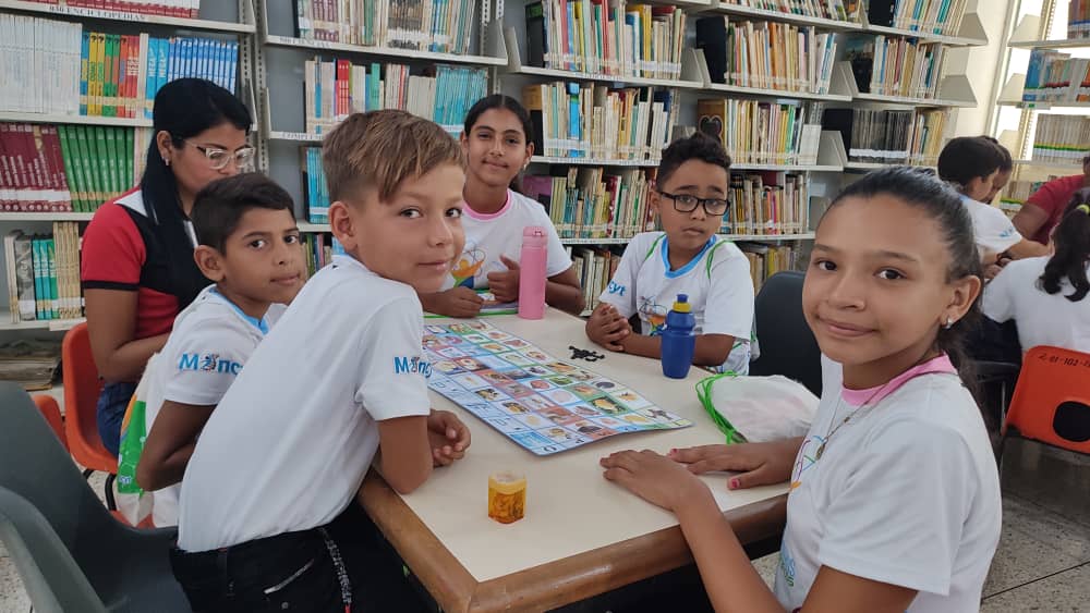 Estudiantes de Guárico exploran sobre la astronomía en la Ruta Científica