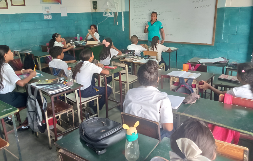 Taller introducción a las Tics dirigido a niños y niñas del sector Nueva Chirica