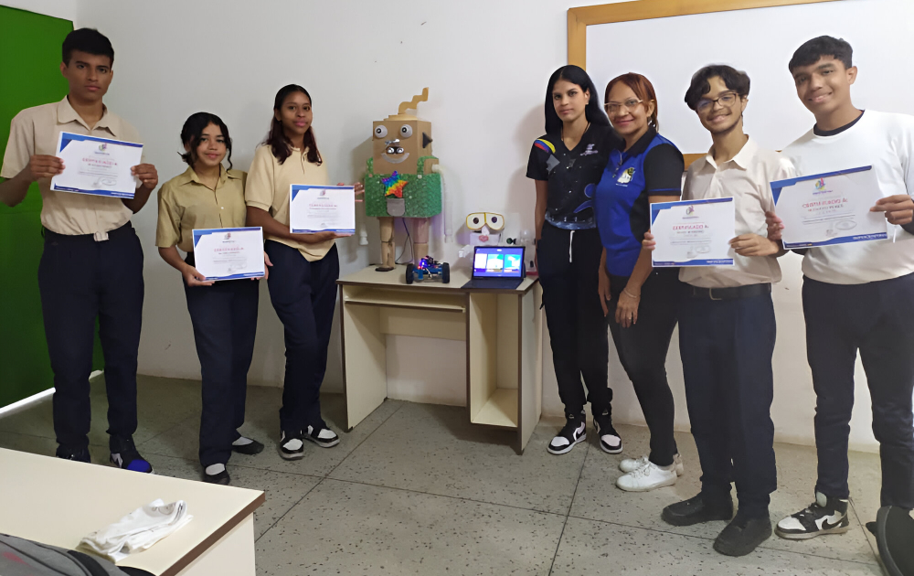 Infocentro La Sabanita realiza entrega de certificados sobre taller de Robótica Educativa