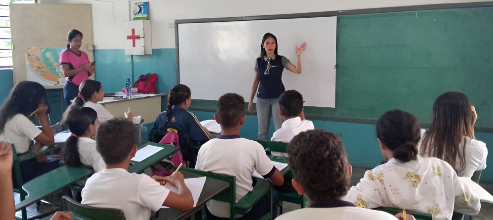 Taller de introducción a la robótica educativa a estudiantes de 6to grado de la E.B. Dr. Carlos Arvelo en Yagua