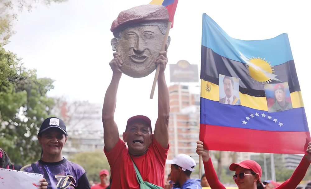 El pueblo de Venezuela salió a las calles para conmemorar la declaratoria antiimperialista del presidente Hugo Chávez, realizada un 29 de febrero de 2004, en Caracas