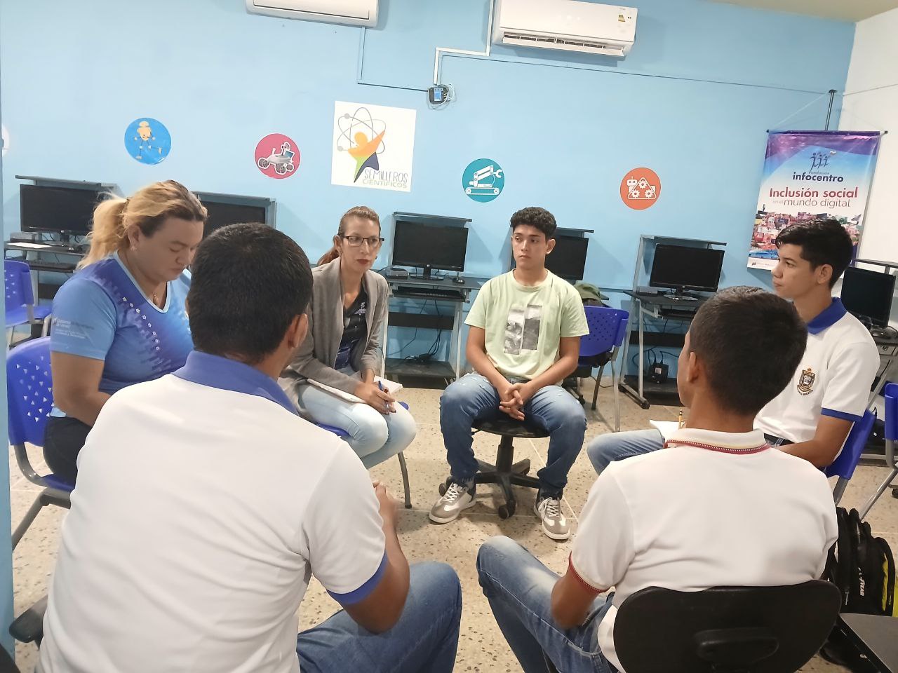 Infocentro de Portuguesa planifica un trabajo en conjunto con los pasantes de La UNEFA